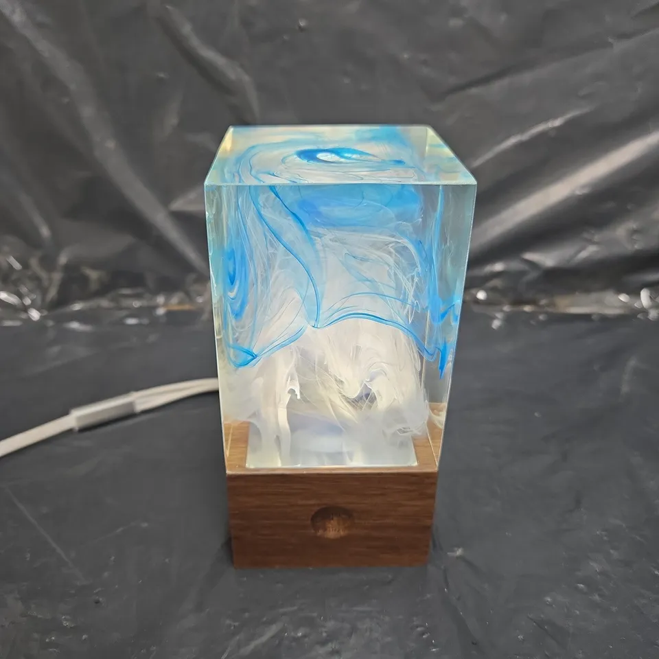 BOXED EP LIGHT 