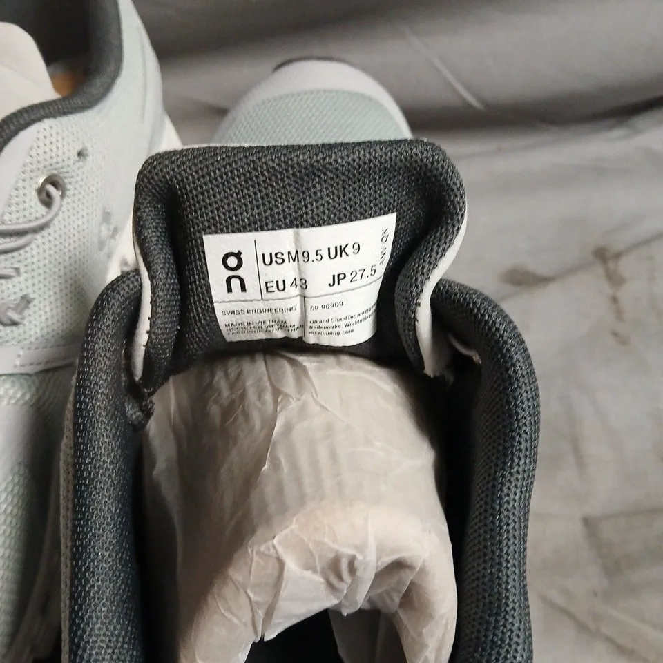 ON RUNNING SHOES – GREY/WHITE, MEN'S US 9.5 (UK 9)