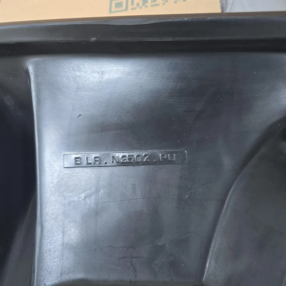 AUTOMOTIVE PART POSSIBLE REAR DIFFUSER PART UNSPECIFIED 
