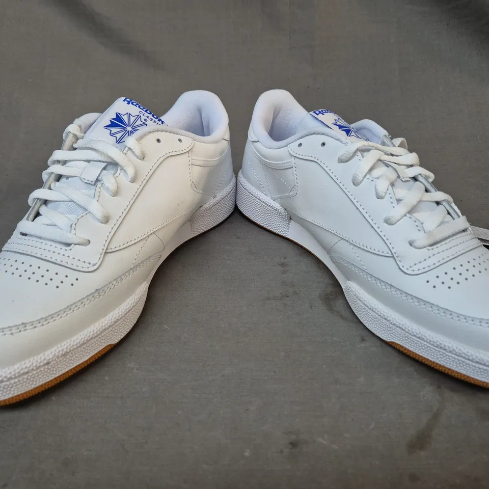 BOXED PAIR OF REEBOK CLUB C 85 SHOES IN WHITE UK SIZE 8