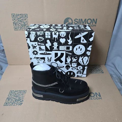 BOXED KOI THE SILENCE MENS PLATFORM GRUNGE BOOTS BLACK SIZE UK 10