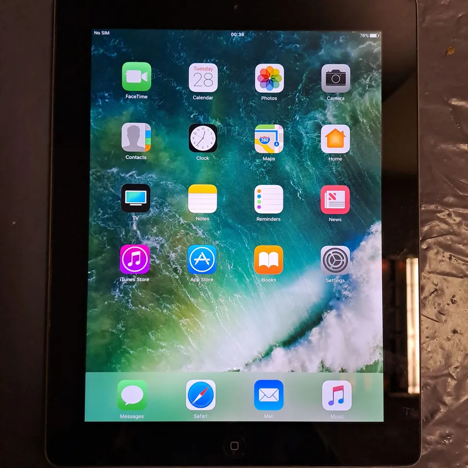 APPLE IPAD (4TH GEN)