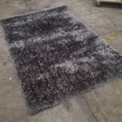 QUALITY DESIGNER AREA RUG APPROXIMATELY 160×230CM