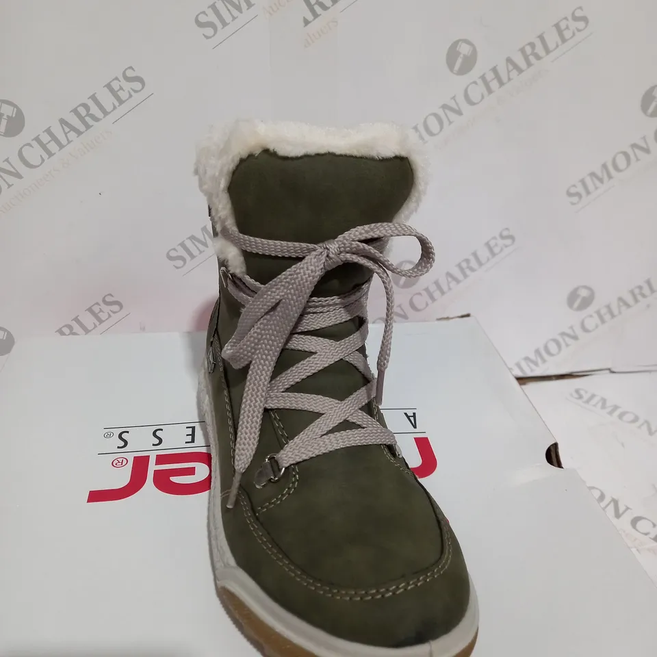 BOXED RIEKER ANTISTRESS NAVY HIKING BOOT - SIZE 3 1/2