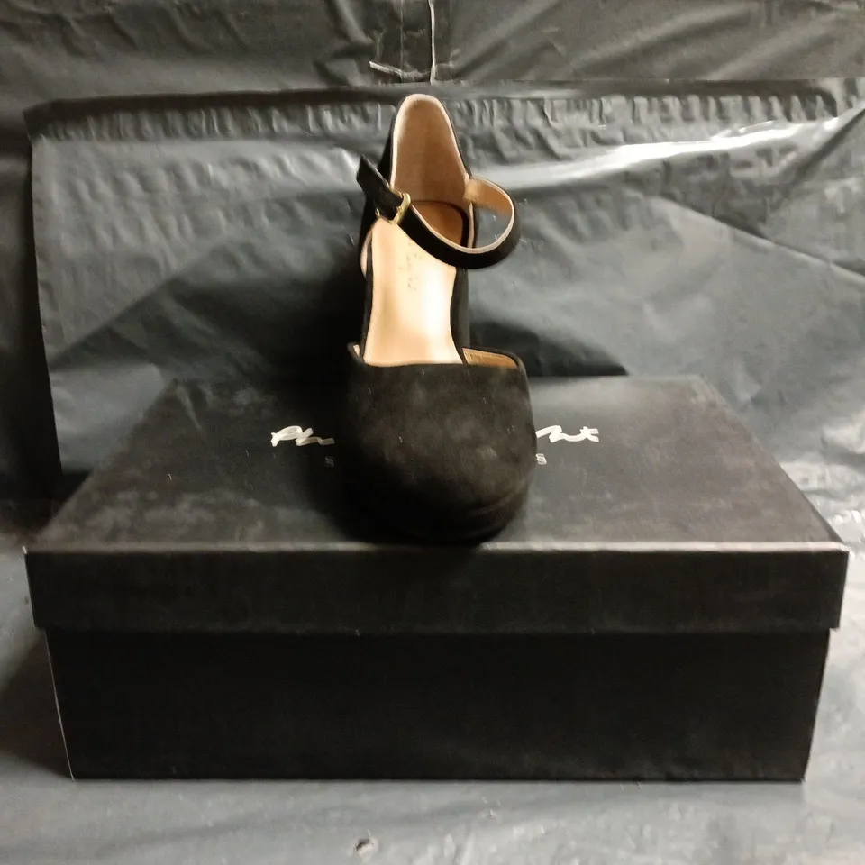 BOXED PAIR OF PHASE EIGHT SUEDE PLATFORM BLOCK HEELS IN BLACK SIZE UK 5