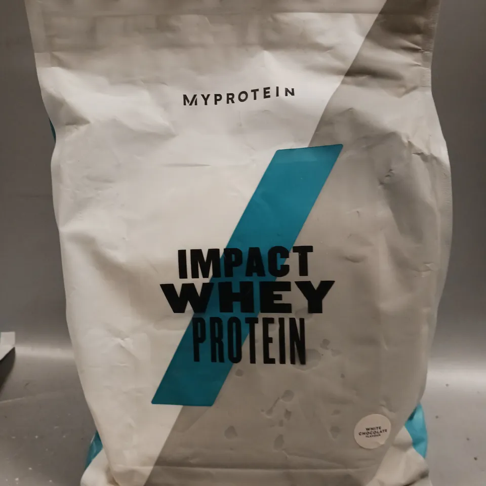 SEALED MYPROTEIN IMPACT WHEY PROTEIN - WHITE CHOCOLATE - 2.5KG