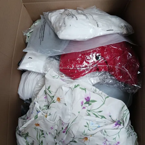 LARGE BOX OF APPROXIMATELY 20 ASSORTED CLOTHING ITEMS IN VARIOUS SIZES, STYLES AND COLOUR