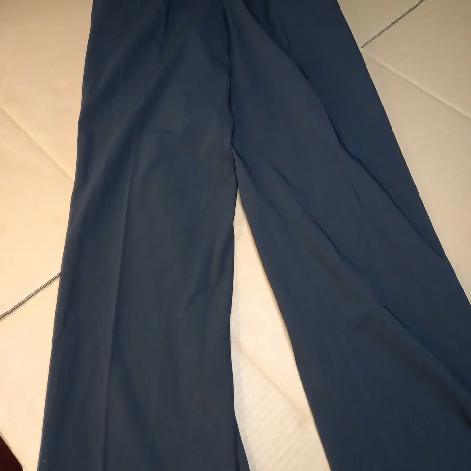 UNIQLO BLACK TROUSERS - XS