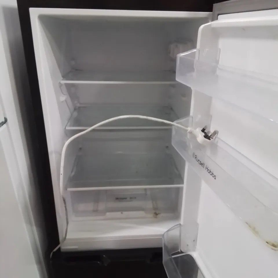 RUSSELL HOBBS LOW FROST FRIDGE FREEZER, 113L FRIDGE, 61L FREEZER - BLACK (50CM WIDE, 145CM HIGH) - UNPROCESSED RAW RETURN 