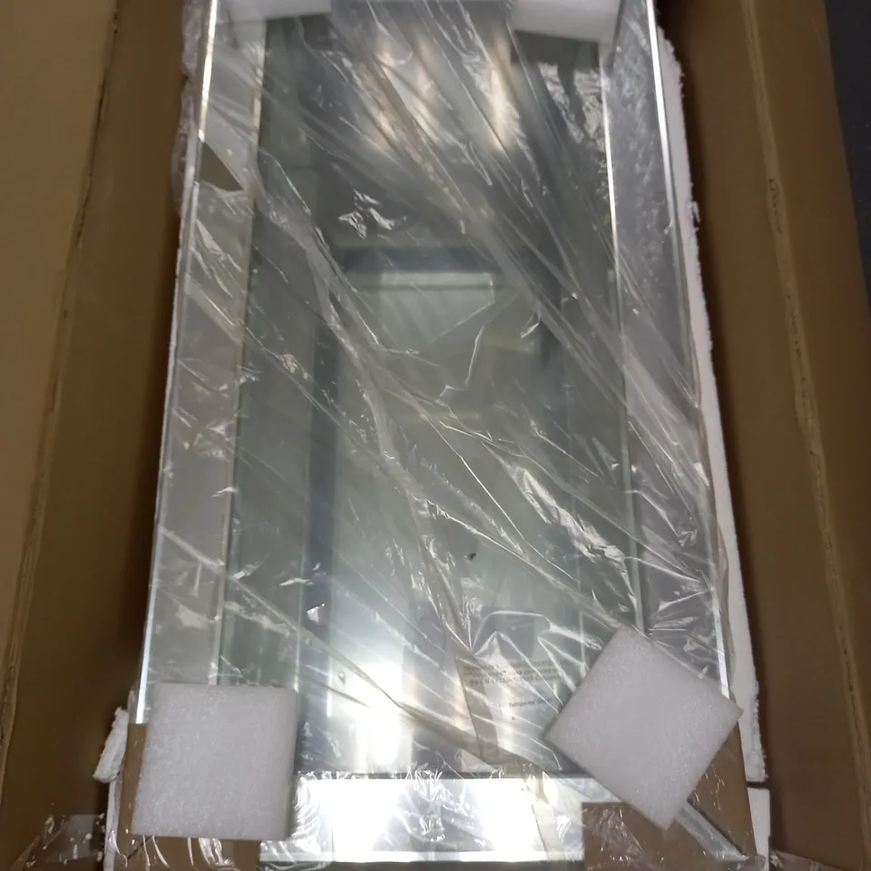 BOXED FREYA MIRRORED SIDE TABLE