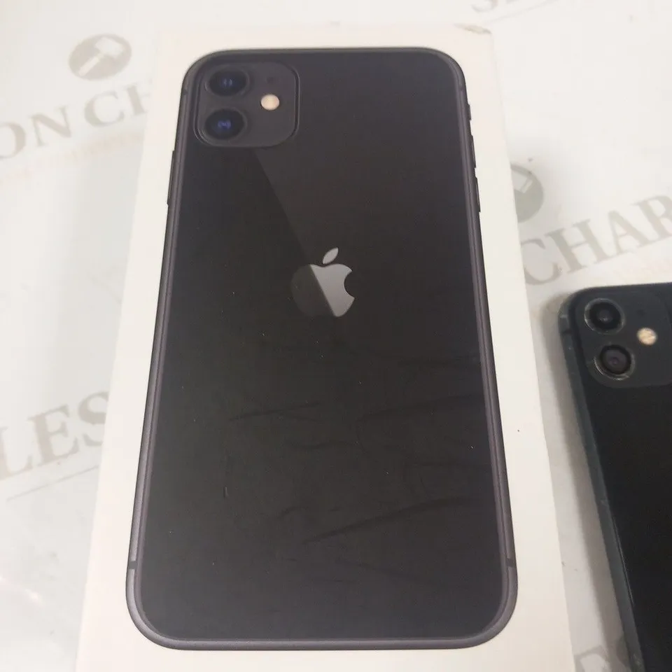 BOXED APPLE IPHONE 11 MOBILE PHONE 64GB