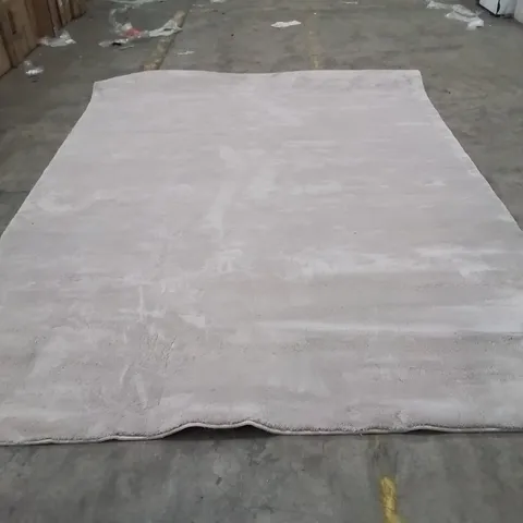 QUALITY DESIGNER AREA RUG APPROXIMATELY 300X200CM