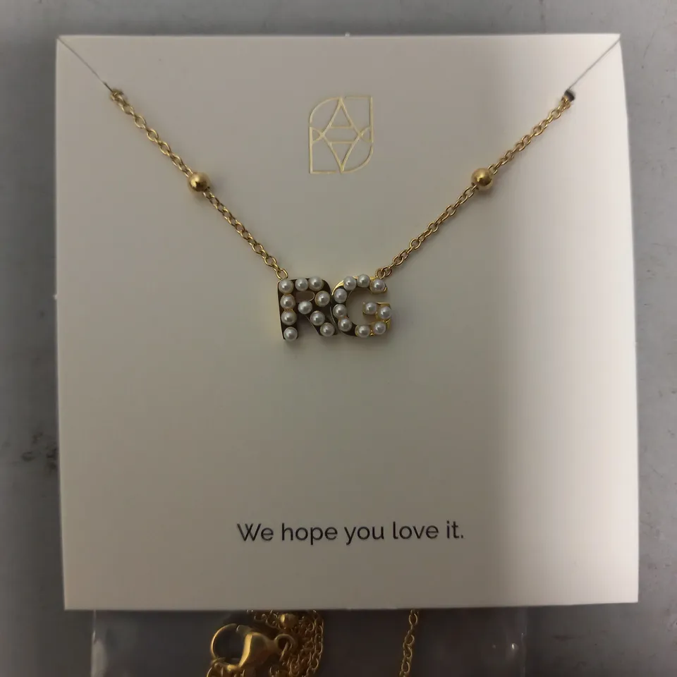 BOXED ABBOTT LYON CUSTOM INITIAL NECKLACE IN GOLD