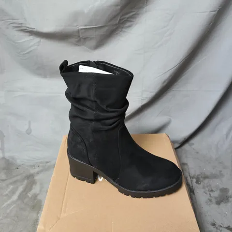 BLACK SUEDE ANKLE BOOTS WITH CHUNKY HEEL – UK 5 (EU 38) 