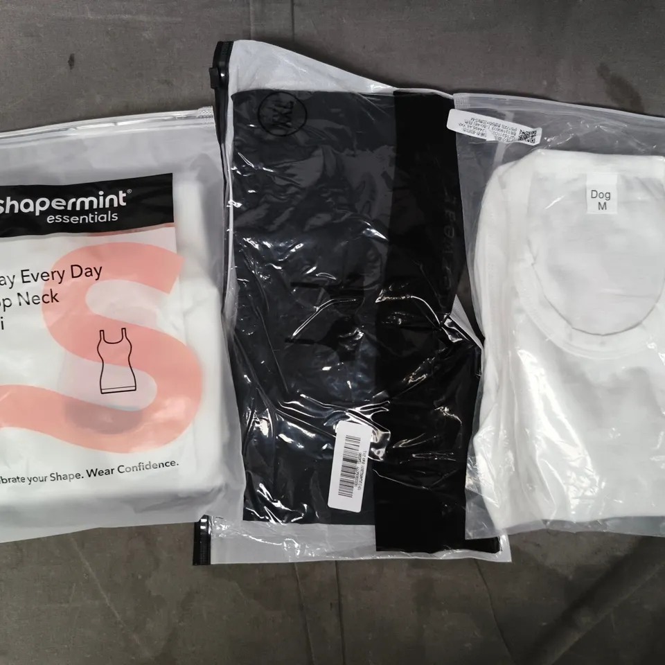 APPROXIMATELY 20 ASSORTED CLOTHING AND FASHION PRODUCTS IN VARIOUS STYLES AND SIZES - COLLECTION ONLY