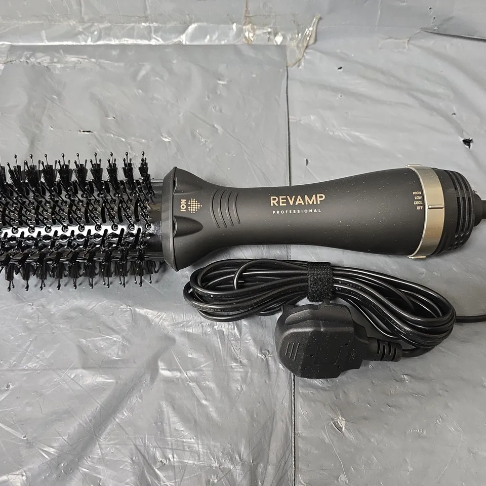BOXED REVAMP PROFESSIONAL PROGLOSS VOLUME BLOW DRY DR-1950AX-GB