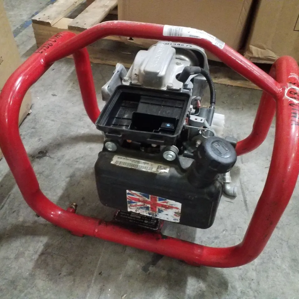 CLARKE CFP9HND PORTABLE 5HP PETROL ENGINE DRIVEN COMPRESSOR