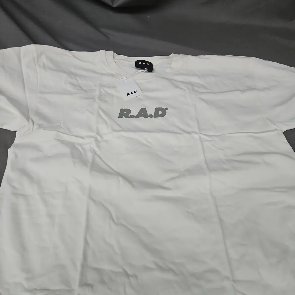 R.A.D WHITE T-SHIRT – LOGO PRINT, SIZE L