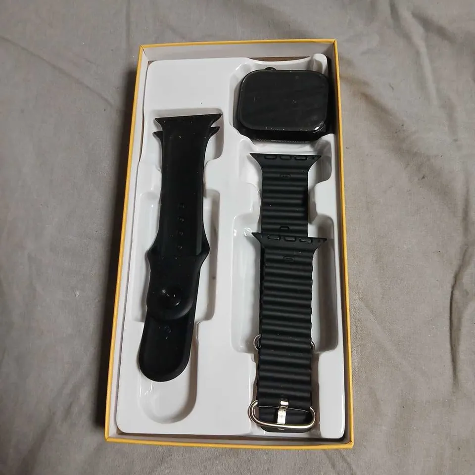 C900 PROMAX SMART WATCH WITH BLACK STRAP 