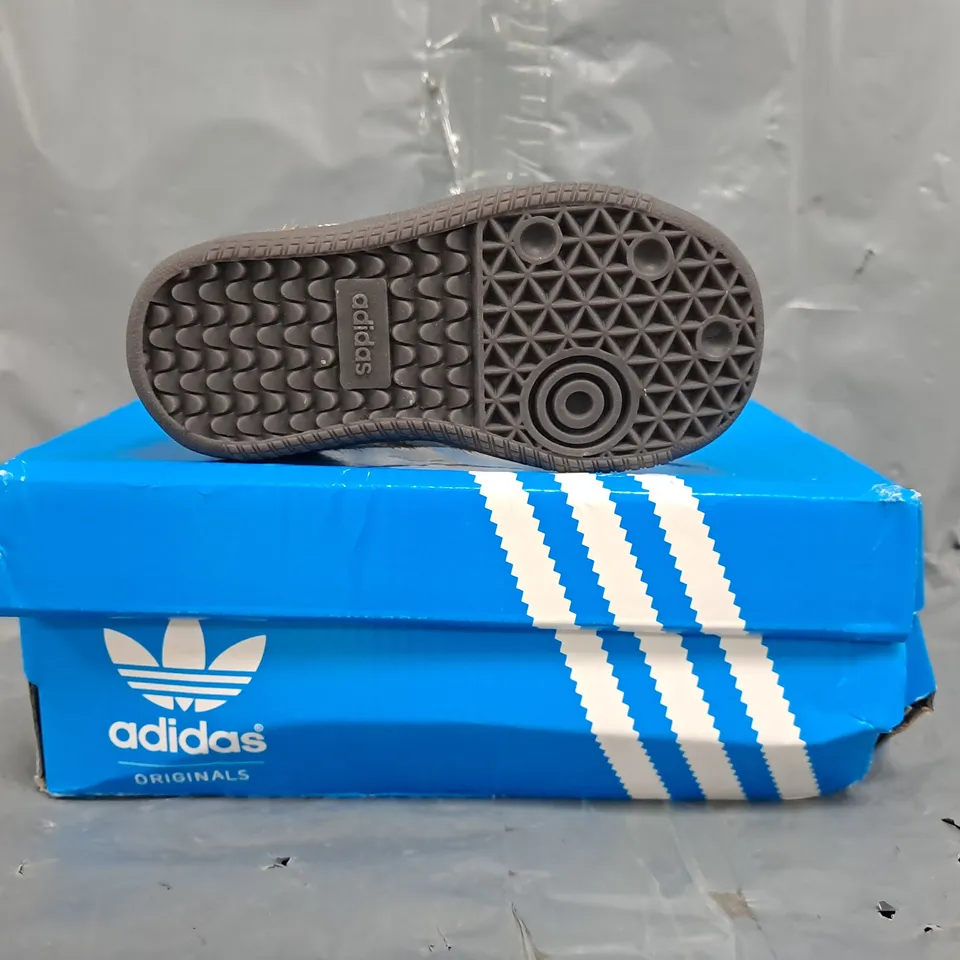 BOXED PAIR OF ADIDAS KID'S SAMBA OG SHOES IN LEOPARD PRINT SIZE UK 5.5