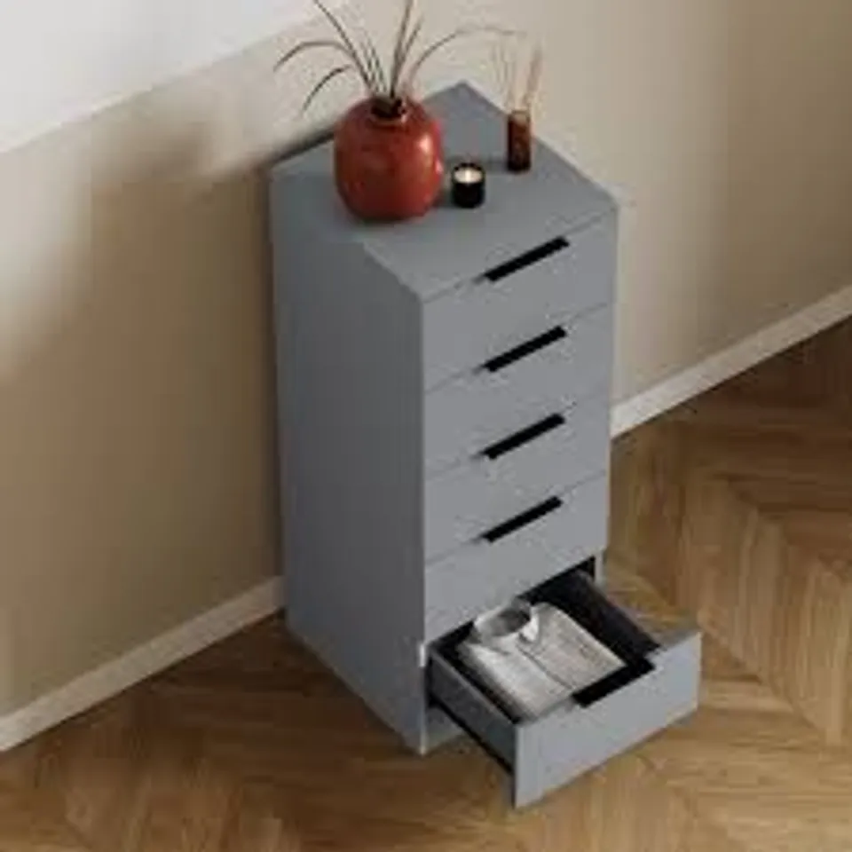 BOXED VIDA DESIGNS TREGA 5 DRAWER NARROW CHEST - GREY