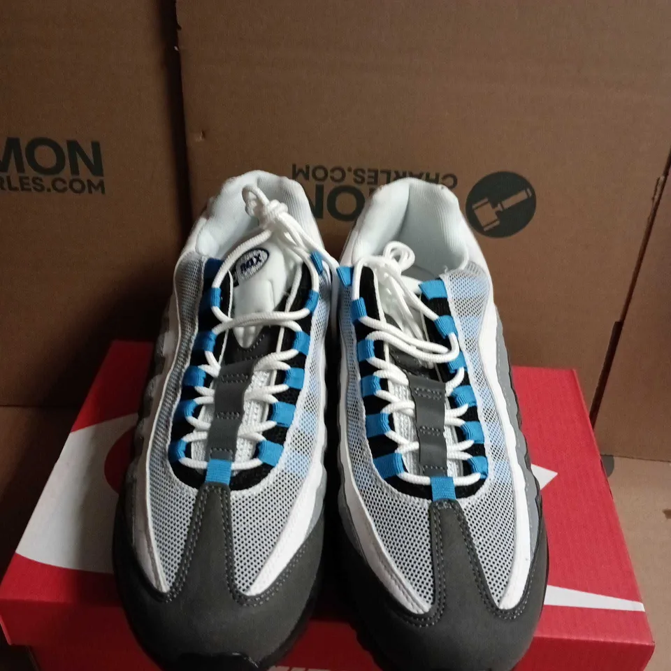 BOXED PAIR OF NIKE AIR MAX 95 TT TRAINERS – MEN'S UK 9