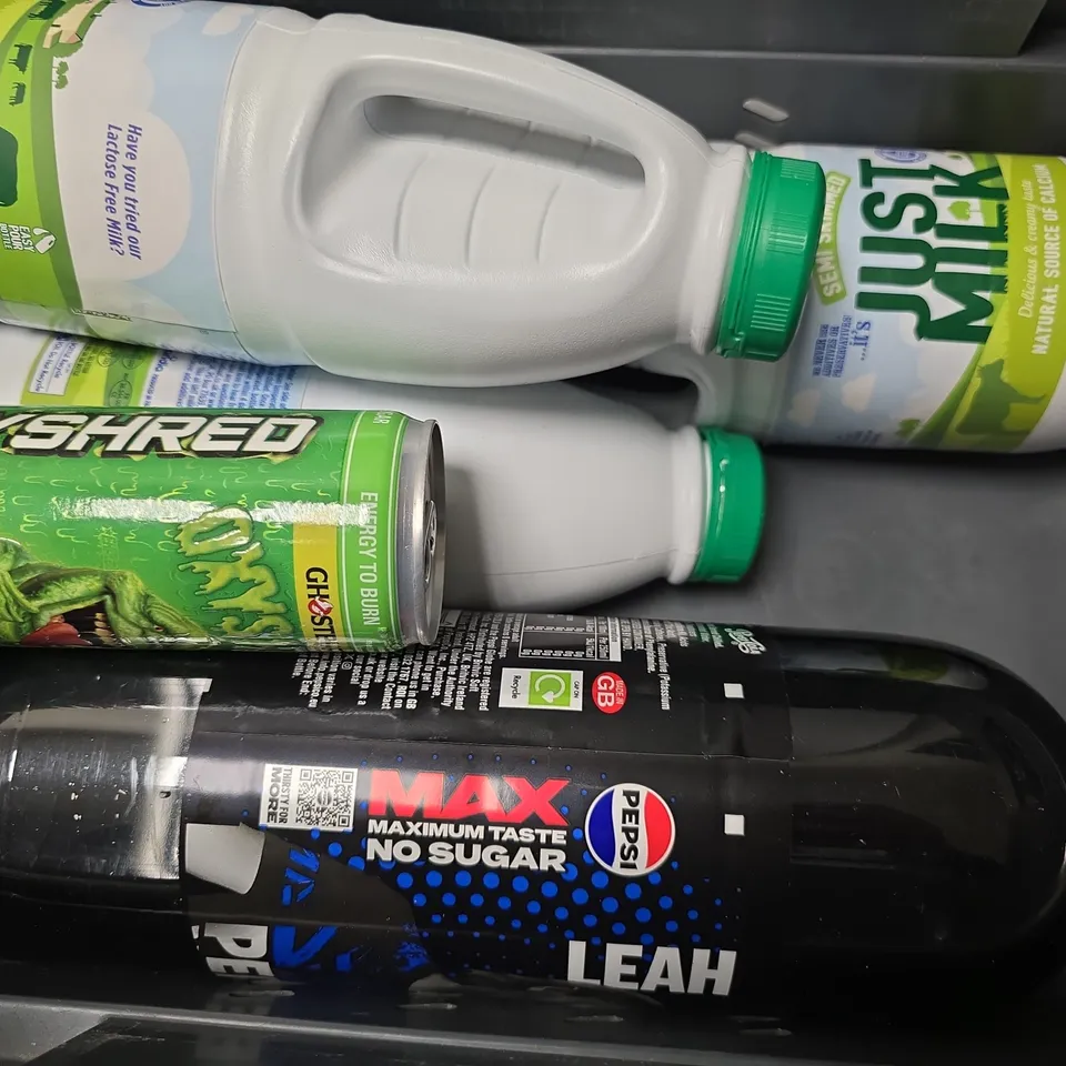 APPROXIMATELY 6 ASSORTED DRINKS ITEMS TO INCLUDE - JUST MILK , OXYSHRED , AMAZON WATER ETC