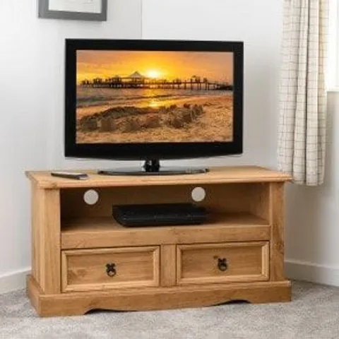 BOXED HUXLEY PINE 2 DRAWER FLAT SCREEN TV UNIT