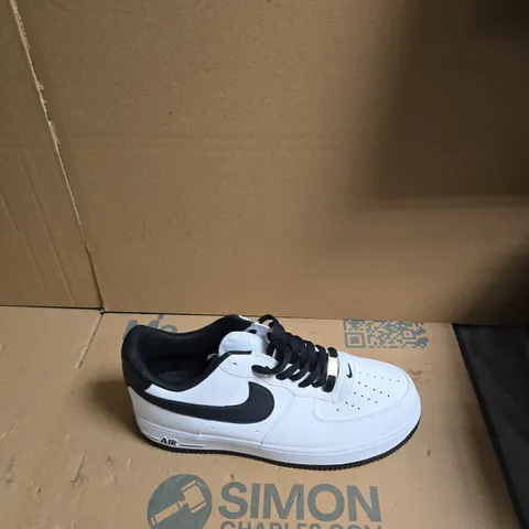 NIKE AIR LOW TRAINERS – WHITE/BLACK - UK SIZE 9 