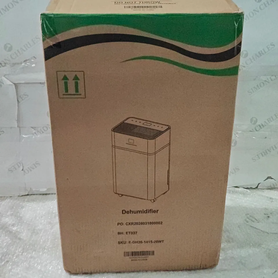 BOXED DEHUMIDIFIER IN WHITE
