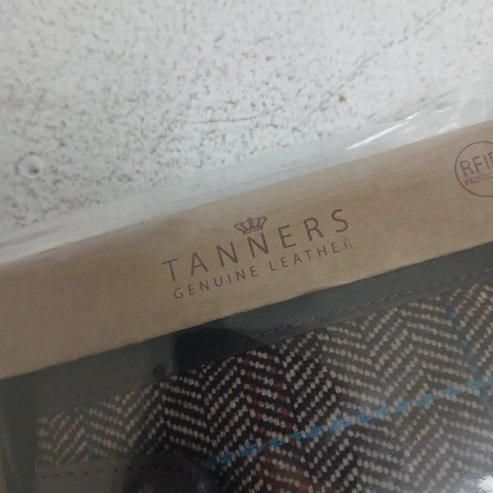 TANNERS GENUINE LEATHER WALLET – HERRINGBONE PATTERN