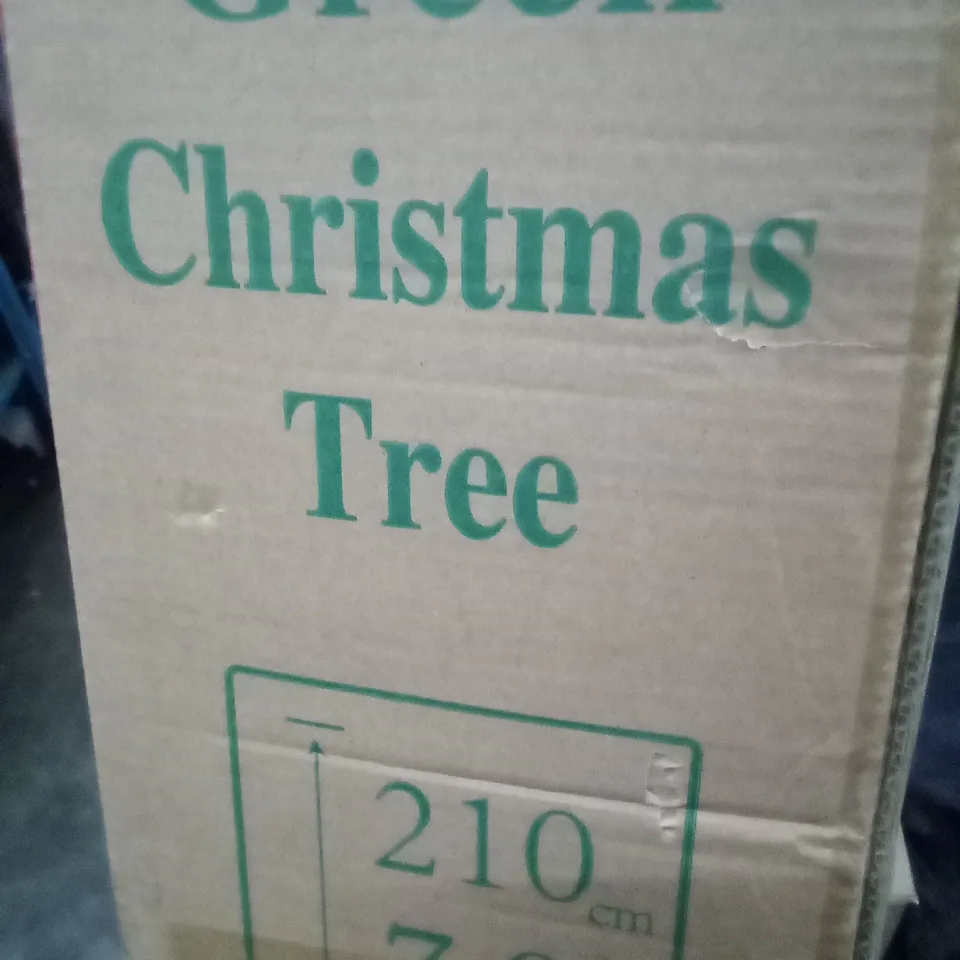 7FT GREEN CHRISTMAS TREE (1600 BRANCHES)