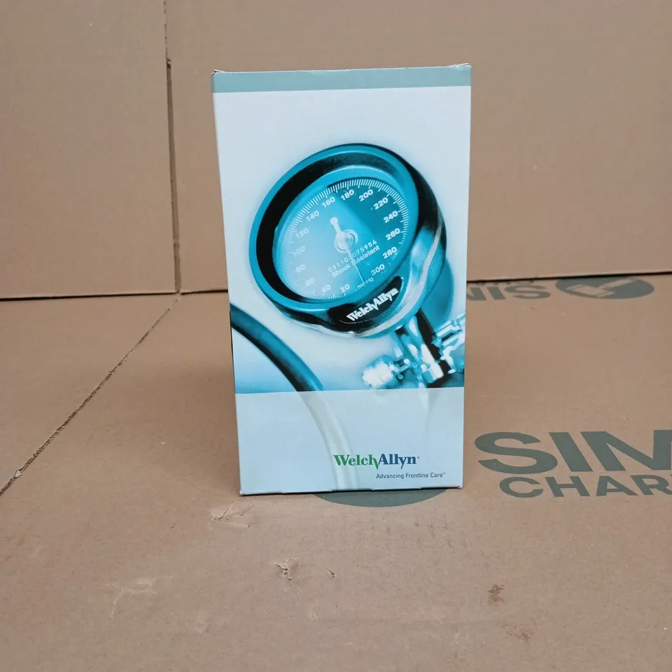 WELCH ALLYN BLOOD PRESSURE GAUGE BOXED