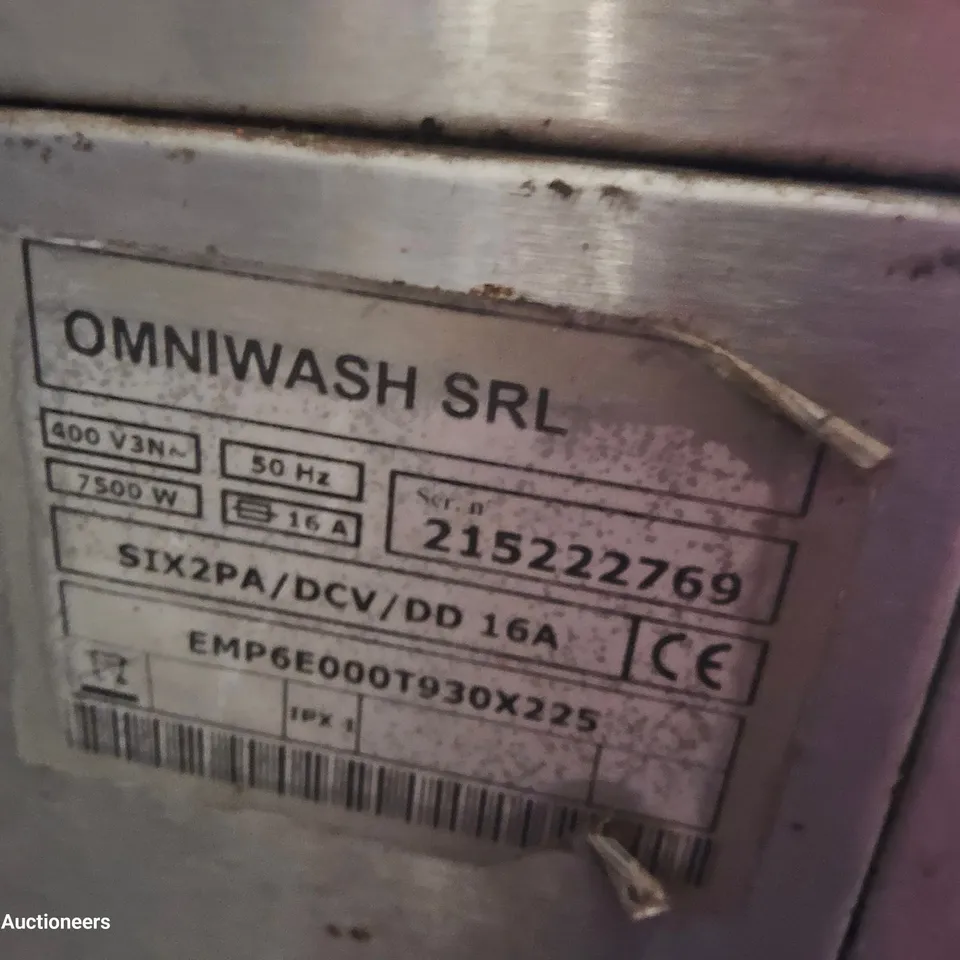 OMNIWASH PASS THROUGH GLASSWASHER