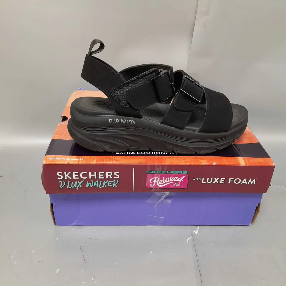 BOXED PAIR OF SKETCHERS LUXURY RETRO SANDAL BLACK SIZE 6