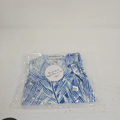 UK 10/12 MUDFLOWERS BLUE & WHITE LEAF PRINT WOMEN'S TOP