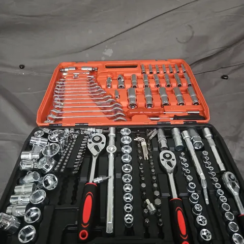 UNBRANDED TOOL SOCKET SET WITH CARRY CASE