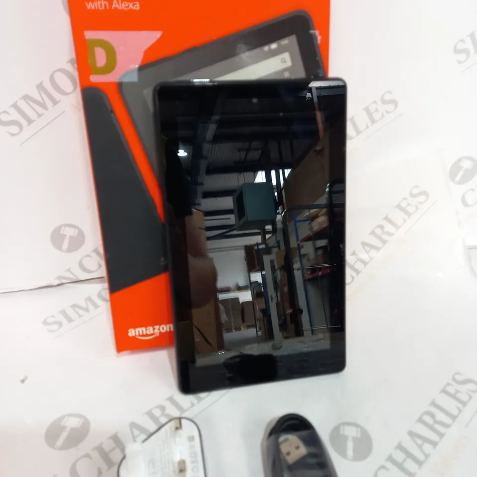 BOXED FIRE HD8 AMAZON TABLET