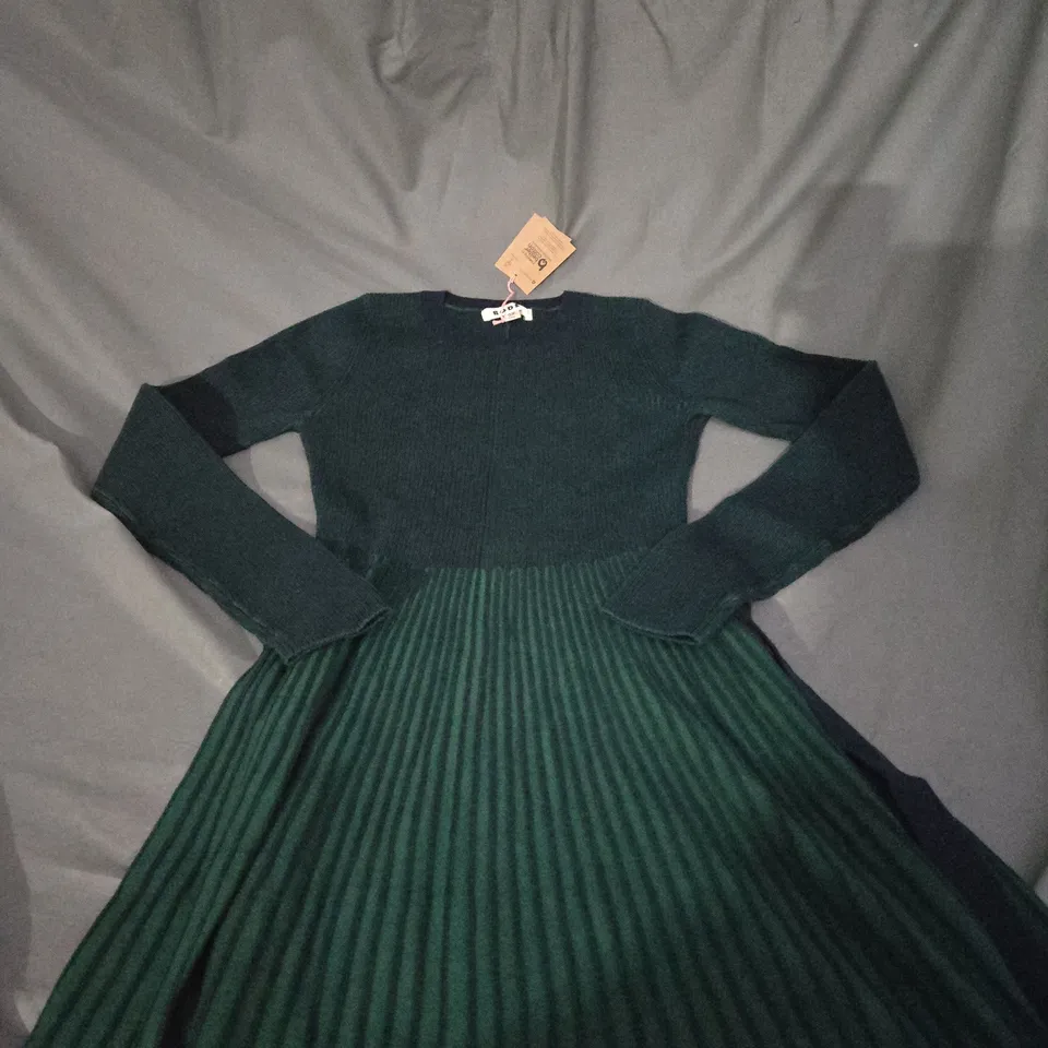 BODEN KNITTED LONG SLEEVE CORDED DRESS SIZE 10