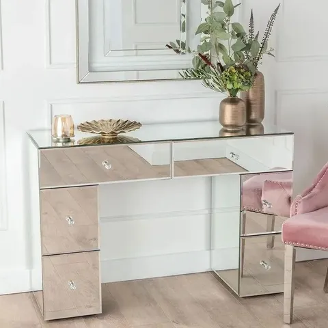 BOXED CHELSEA DRESSING TABLE