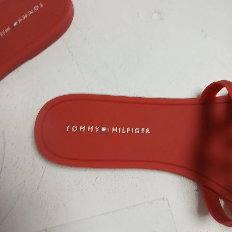 TOMMY HILFIGER RED SLIDES – WOMEN'S SANDALS UK 10