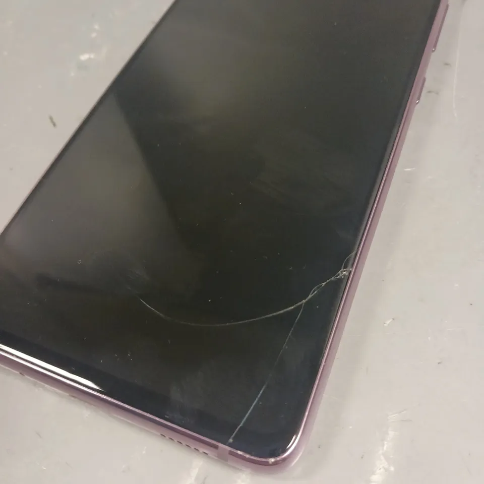 SAMSUNG GALAXY S20 FE