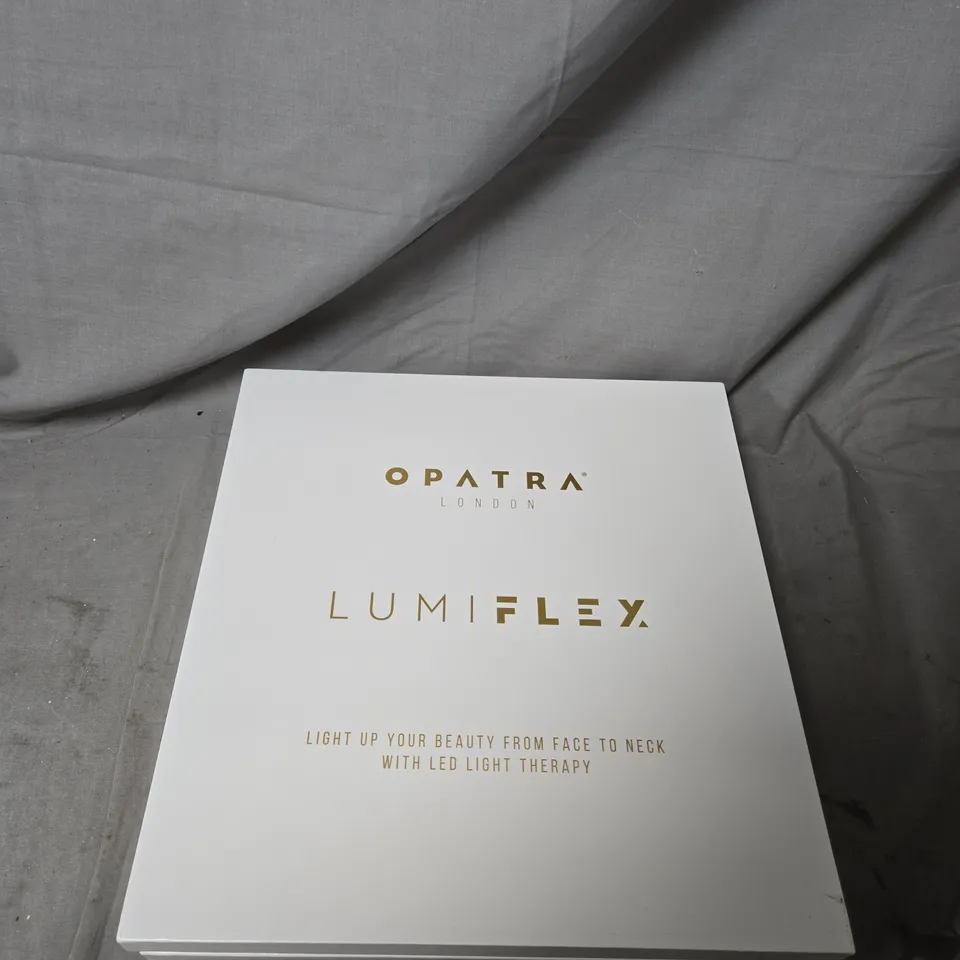 OPATRA LUMIFLEX LED LIGHT THERAPY MASK