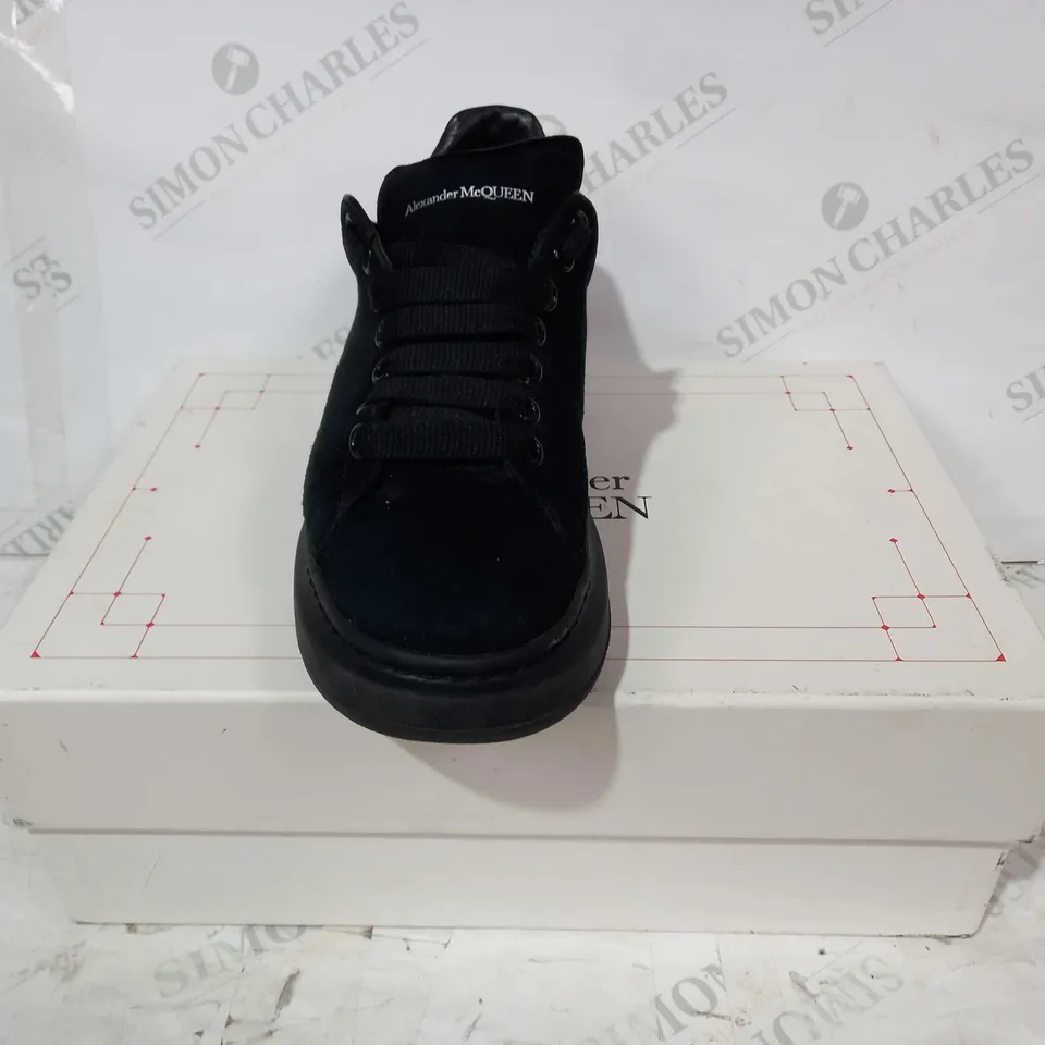 BOXED PAIR OF ALEXANDER MCQUEEN OVERSIZED SUEDE SNEAKERS IN BLACK UK SIZE 9.5