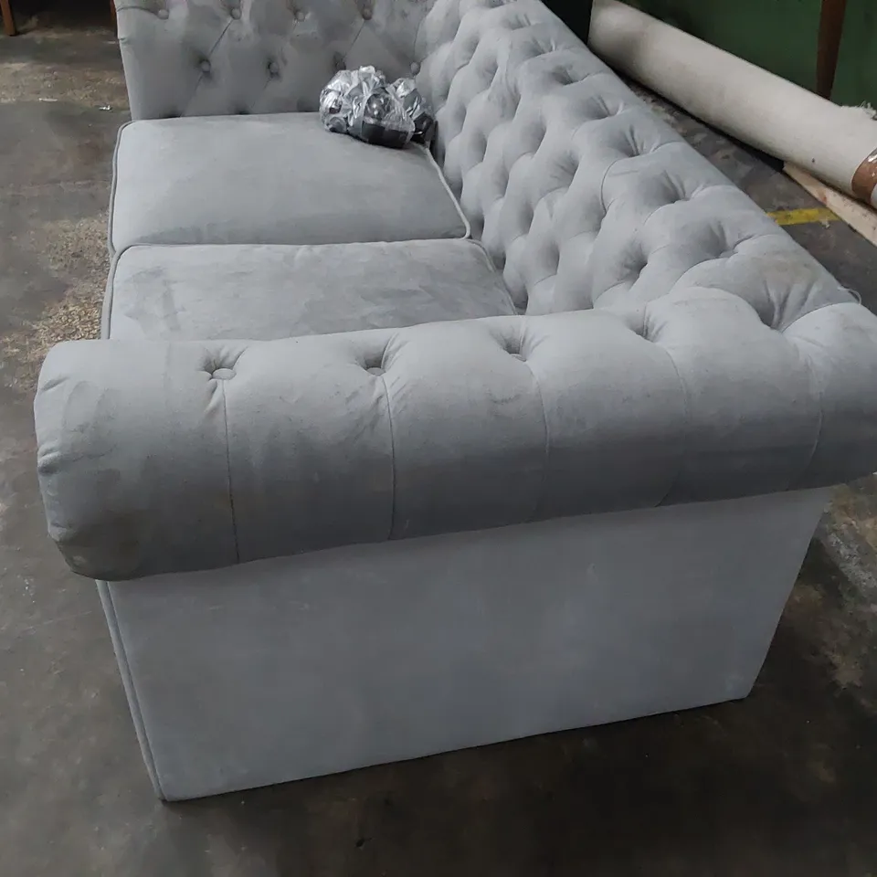 DESIGNER CHESTERFIELD TWO SEATER SOFA GREY PLUSH FABRIC 