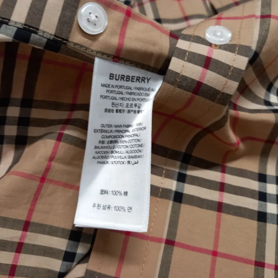 BURBERRY LONG SLEEVE SHIRT - L