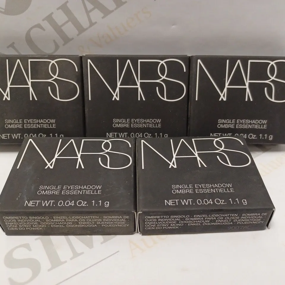 LOT OF 5 ASSORTED NARS SINGLE EYESHADOWS TO INCLUDE SOPHIA, BANQUISE, KASHMIR, ETC