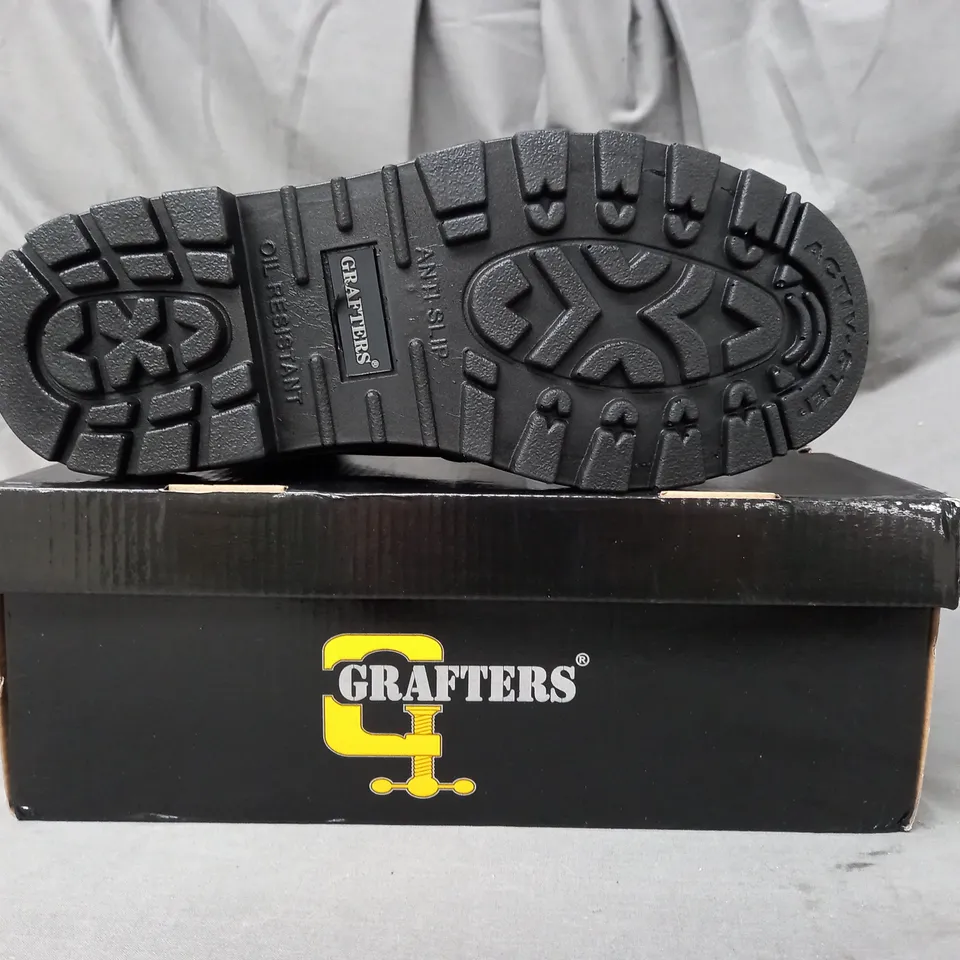 BOXED PAIR OF GRAFTERS GRINDER SAFETY TWIN GUSSET DEALER BOOTS IN BLACK UK SIZE 9