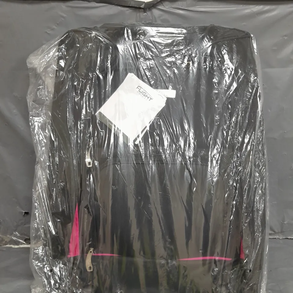 BAGGED FLIGHT KNIGHT SUITCASE  