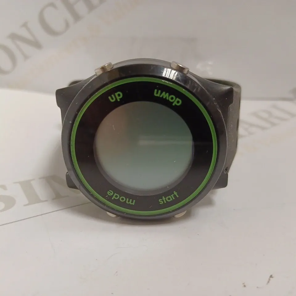 POOLMATE SPORT WATERPROOF WATCH - BLACK/GREEN